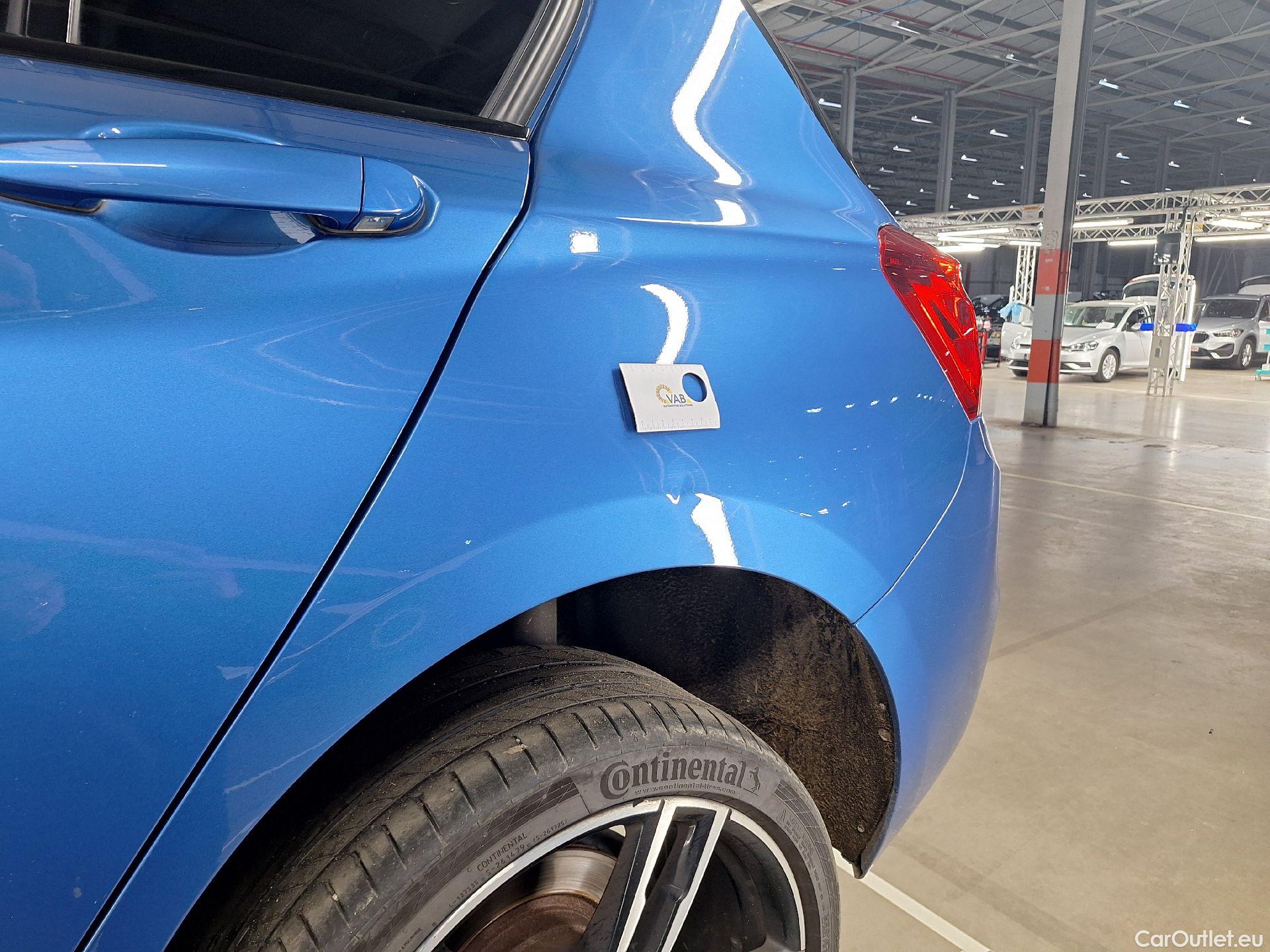  Bmw  Serie 1 BMW, 1-serie '15, BMW 1 Reeks Hatch 118d (110 kW) Aut. 5d #32