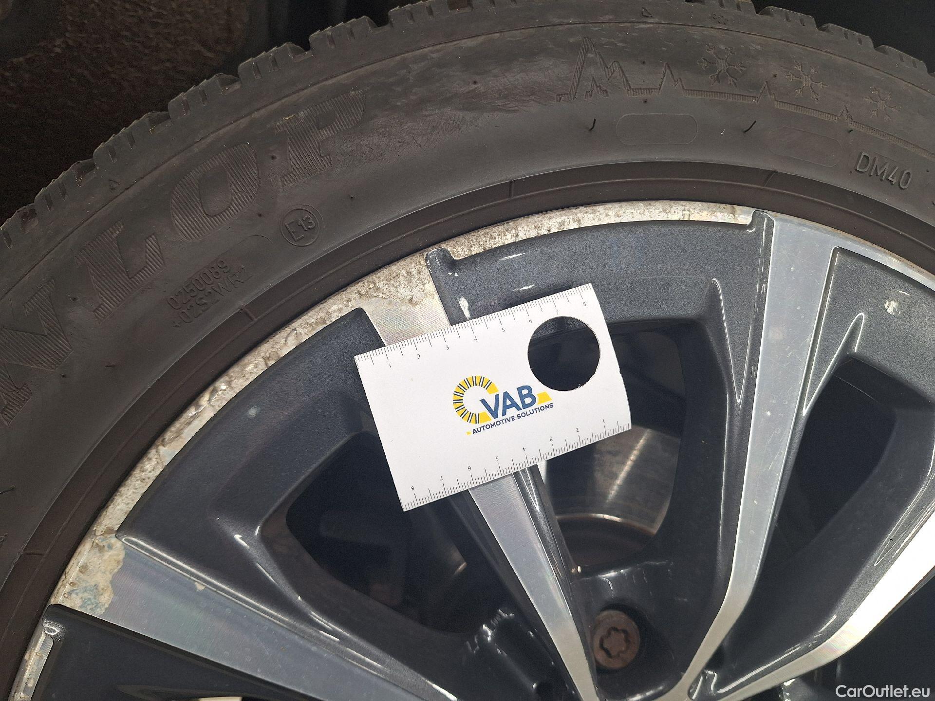  Bmw  Serie 3 BMW, 3-serie '18, BMW 3 Reeks Berline 318dA (110 kW) 4d #45