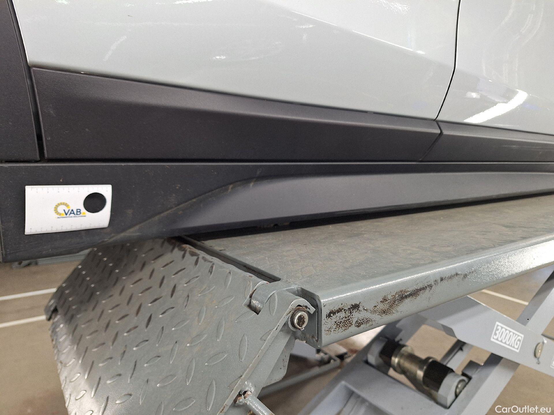  Bmw  X1 BMW,  FL'19, BMW  sDrive18dA (110 kW) 5d #18