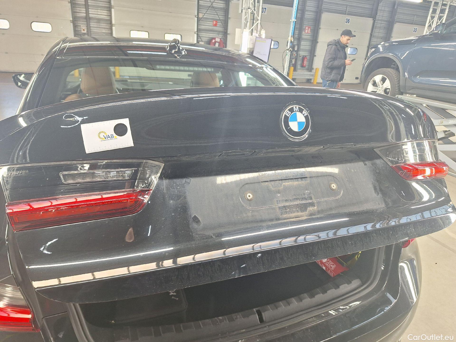  Bmw  Serie 3 BMW, 3-serie '18, BMW 3 Reeks Berline 318dA (110 kW) 4d #7