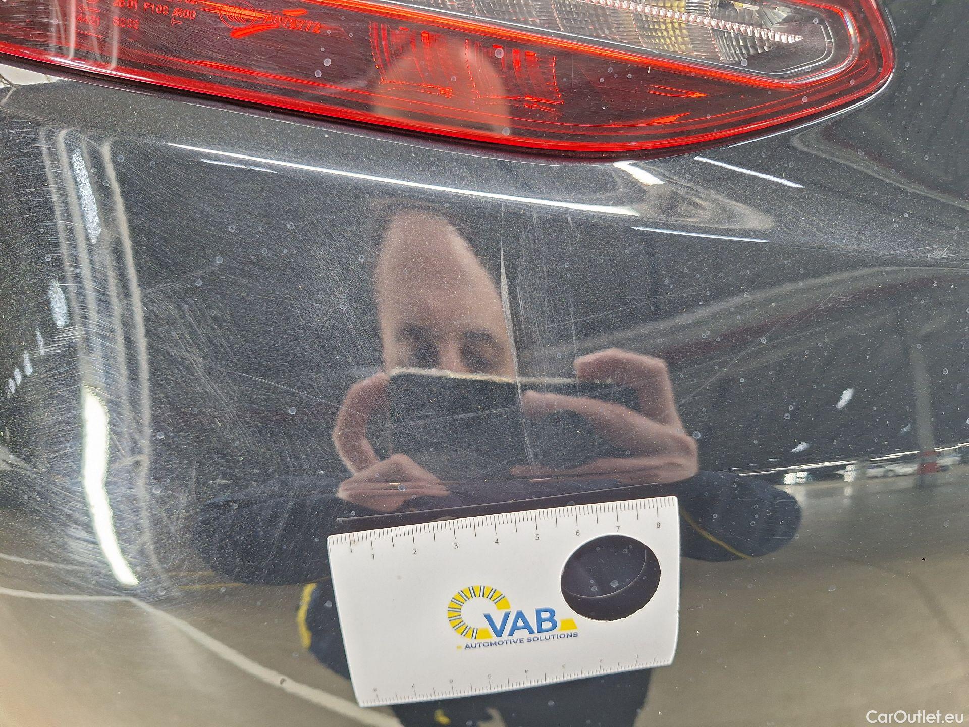  Mercedes  C-Klasse Mercedes,  FL'18, Mercedes-Benz  Berline C 200 d Business So #25