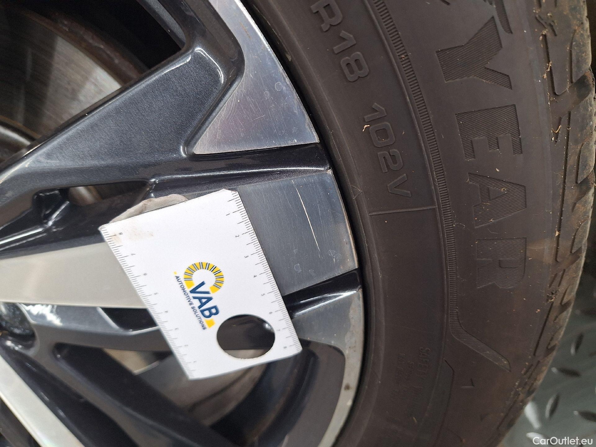  Peugeot  3008 Peugeot,  '16, Peugeot  1.5 BlueHDi 96kW S&S EAT8 Allure 5d #14