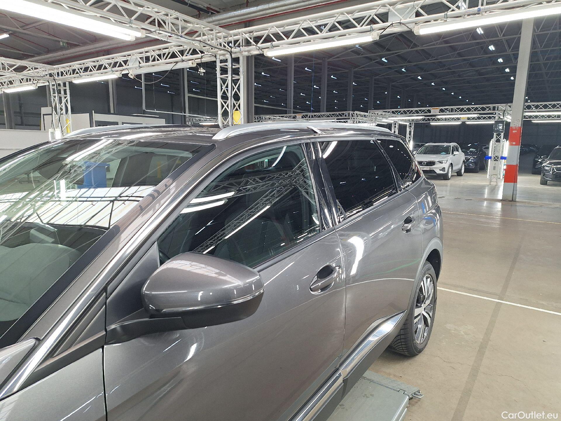  Peugeot  5008 Peugeot,  FL'20, Peugeot  1.5 BlueHDi 96kW S&S EAT8 Allure Pack #1