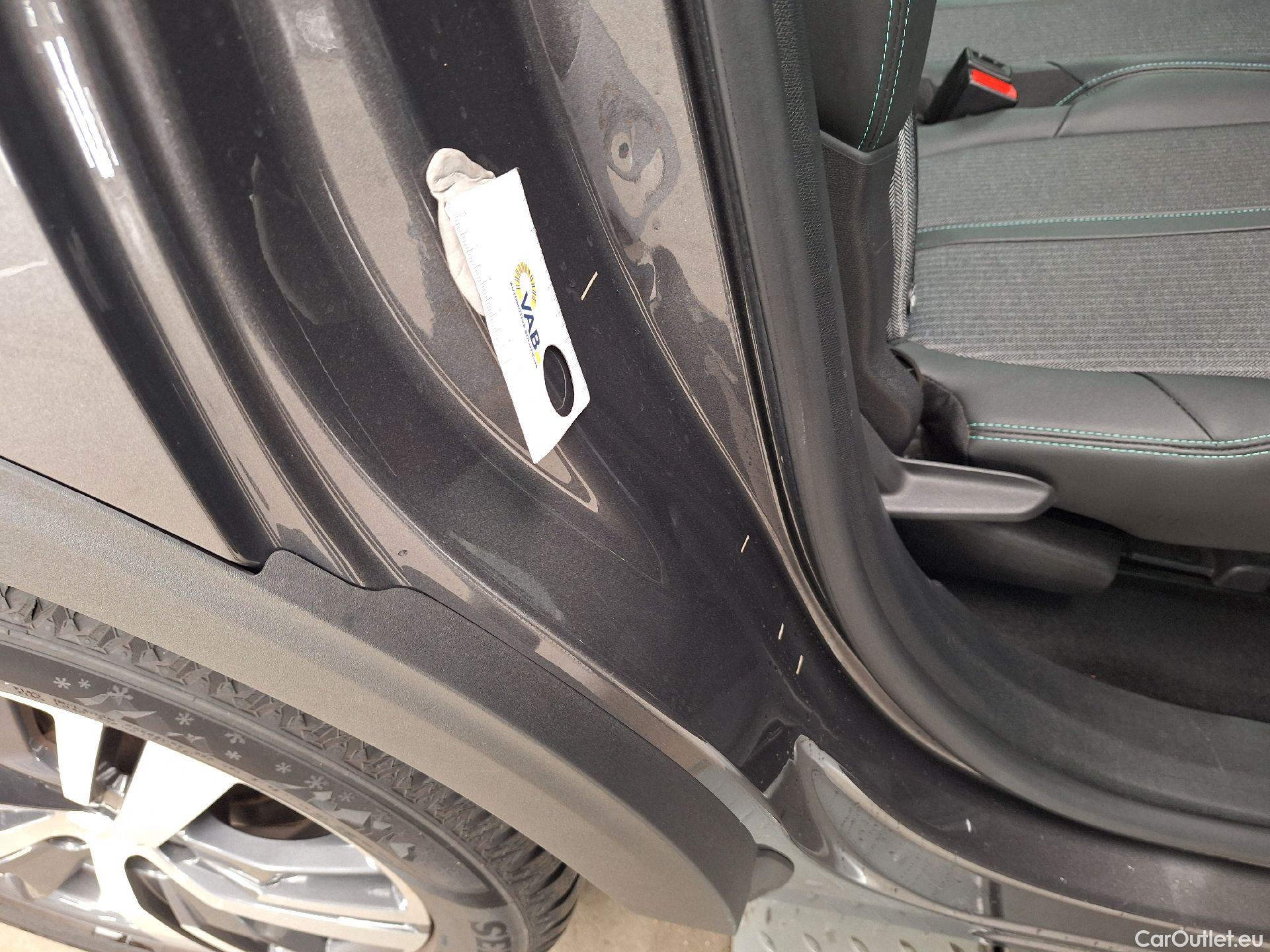  Peugeot  5008 Peugeot,  FL'20, Peugeot  1.5 BlueHDi 96kW S&S EAT8 Allure Pack #6