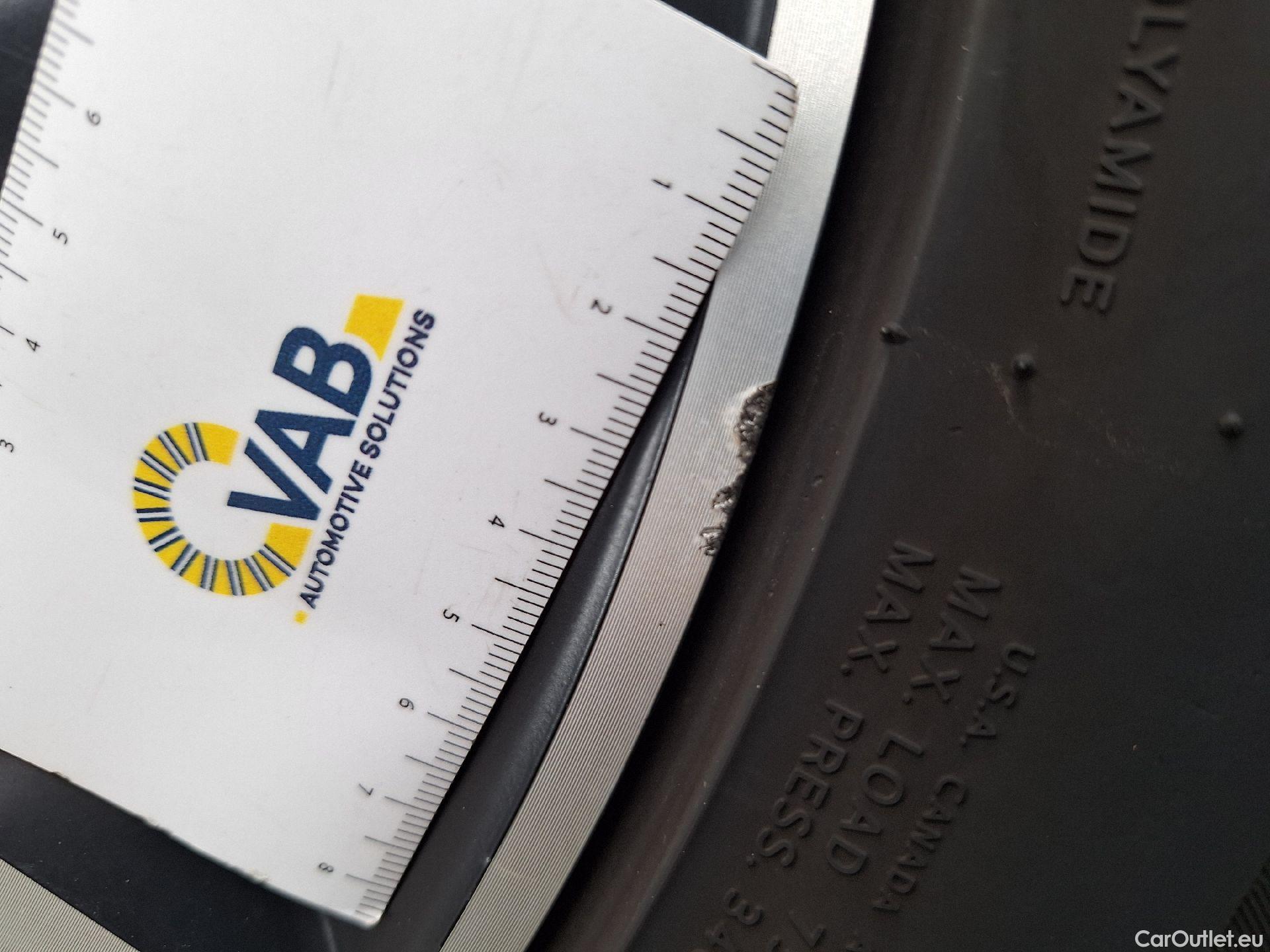  Peugeot  3008 Peugeot,  FL'20, Peugeot  1.5 BlueHDi 96kW S&S EAT8 GT Pack 5d #39