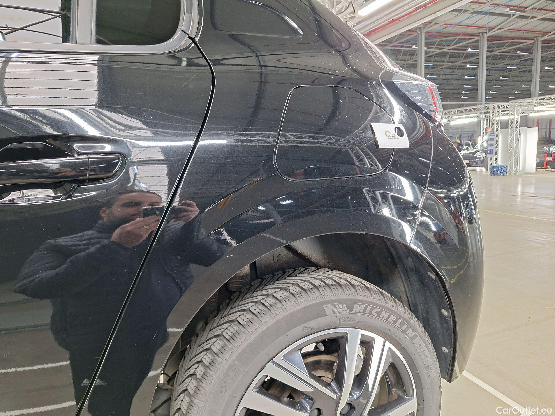  Peugeot  208 Peugeot,  '19, Peugeot  1.2 PureTech 100 EAT8 S&S Allure pack  #26