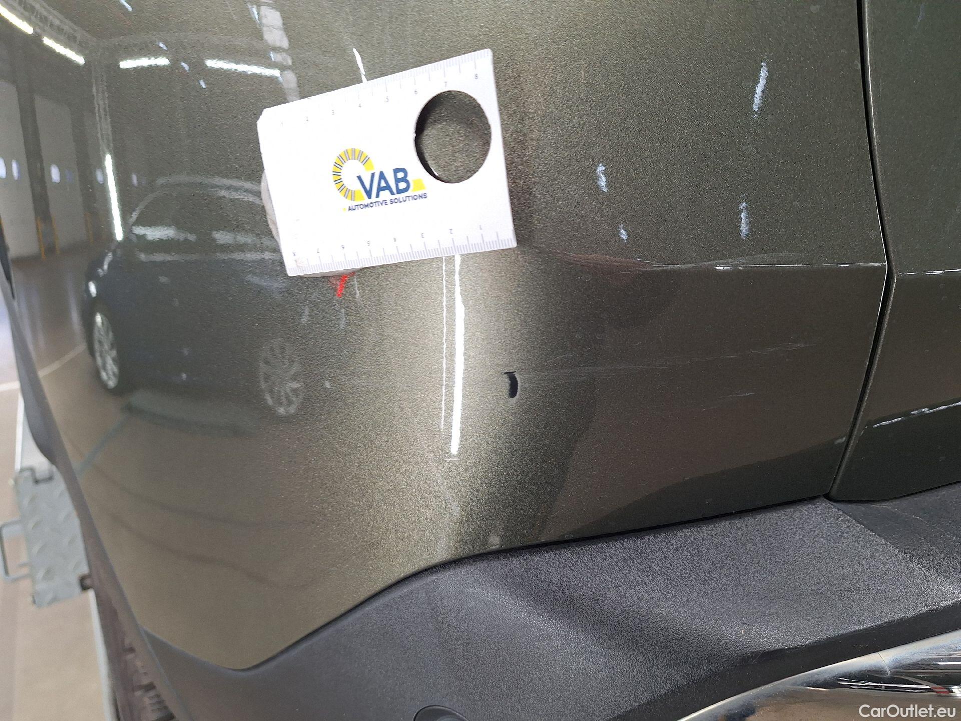  Peugeot  3008 Peugeot,  '16, Peugeot  1.5 BlueHDi 96kW S&S EAT8 Allure 5d #10