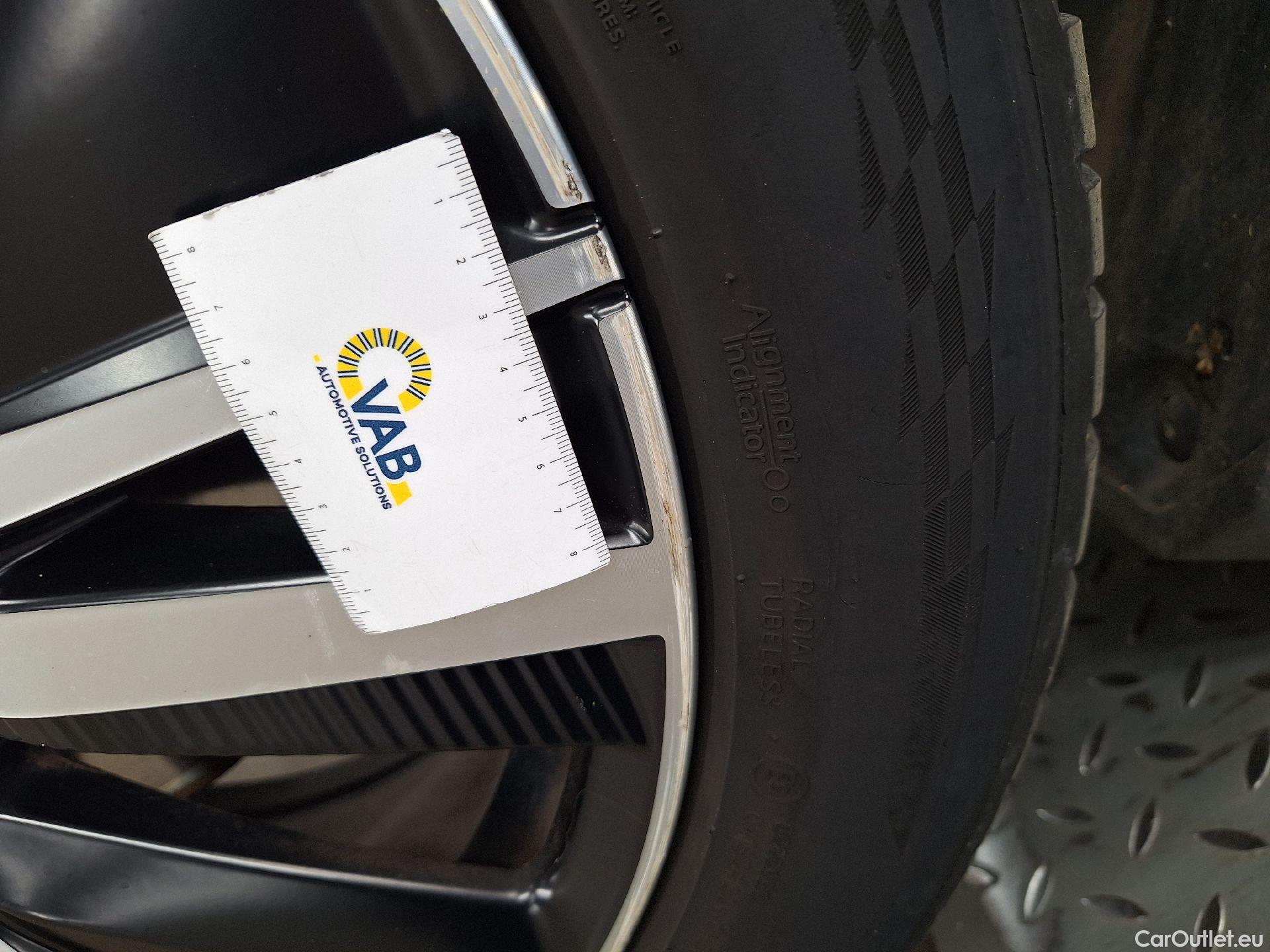  Peugeot  3008 Peugeot,  FL'20, Peugeot  1.5 BlueHDi 96kW S&S EAT8 GT Pack 5d #4