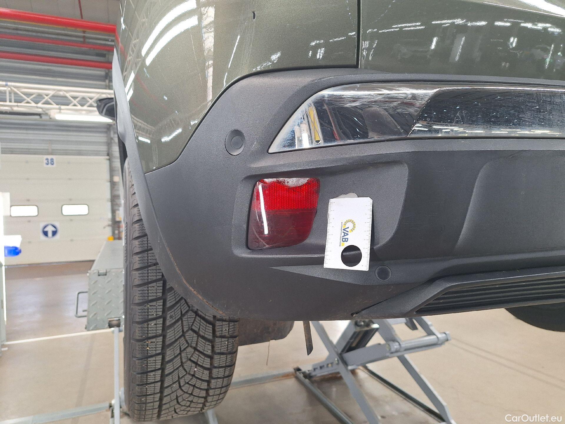  Peugeot  3008 Peugeot,  '16, Peugeot  1.5 BlueHDi 96kW S&S EAT8 Allure 5d #19