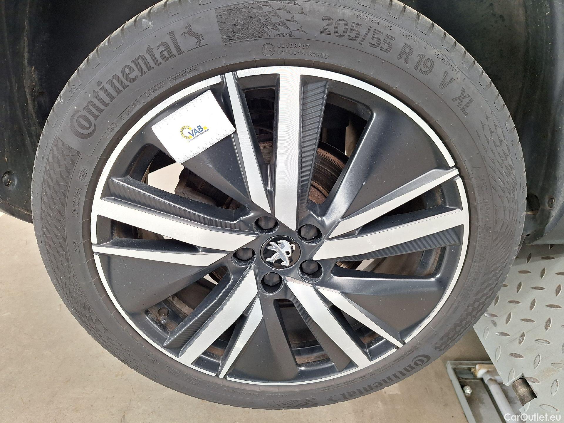  Peugeot  3008 Peugeot,  FL'20, Peugeot  1.5 BlueHDi 96kW S&S EAT8 GT Pack 5d #32