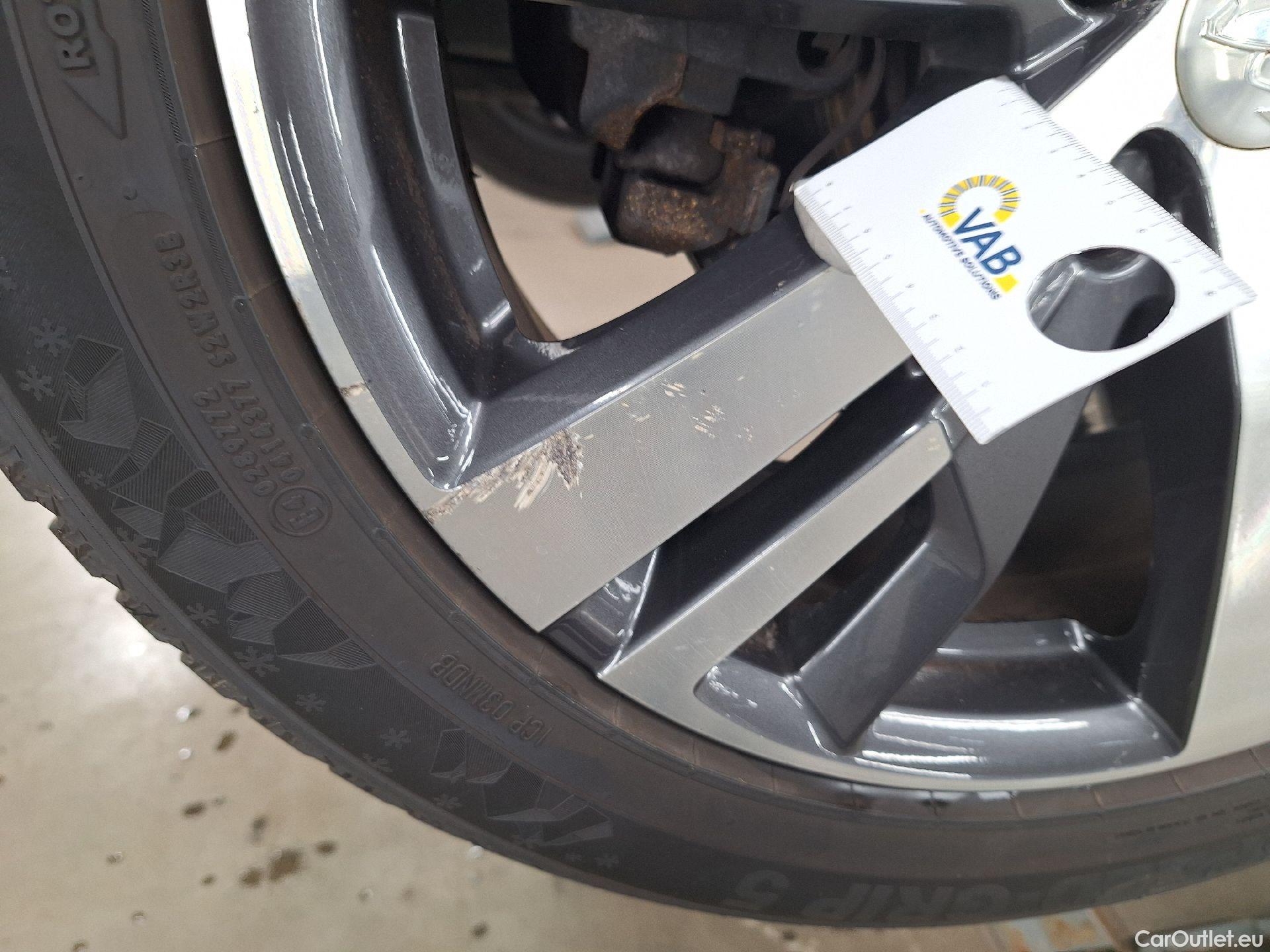  Peugeot  5008 Peugeot,  FL'20, Peugeot  1.5 BlueHDi 96kW S&S EAT8 Allure Pack #18