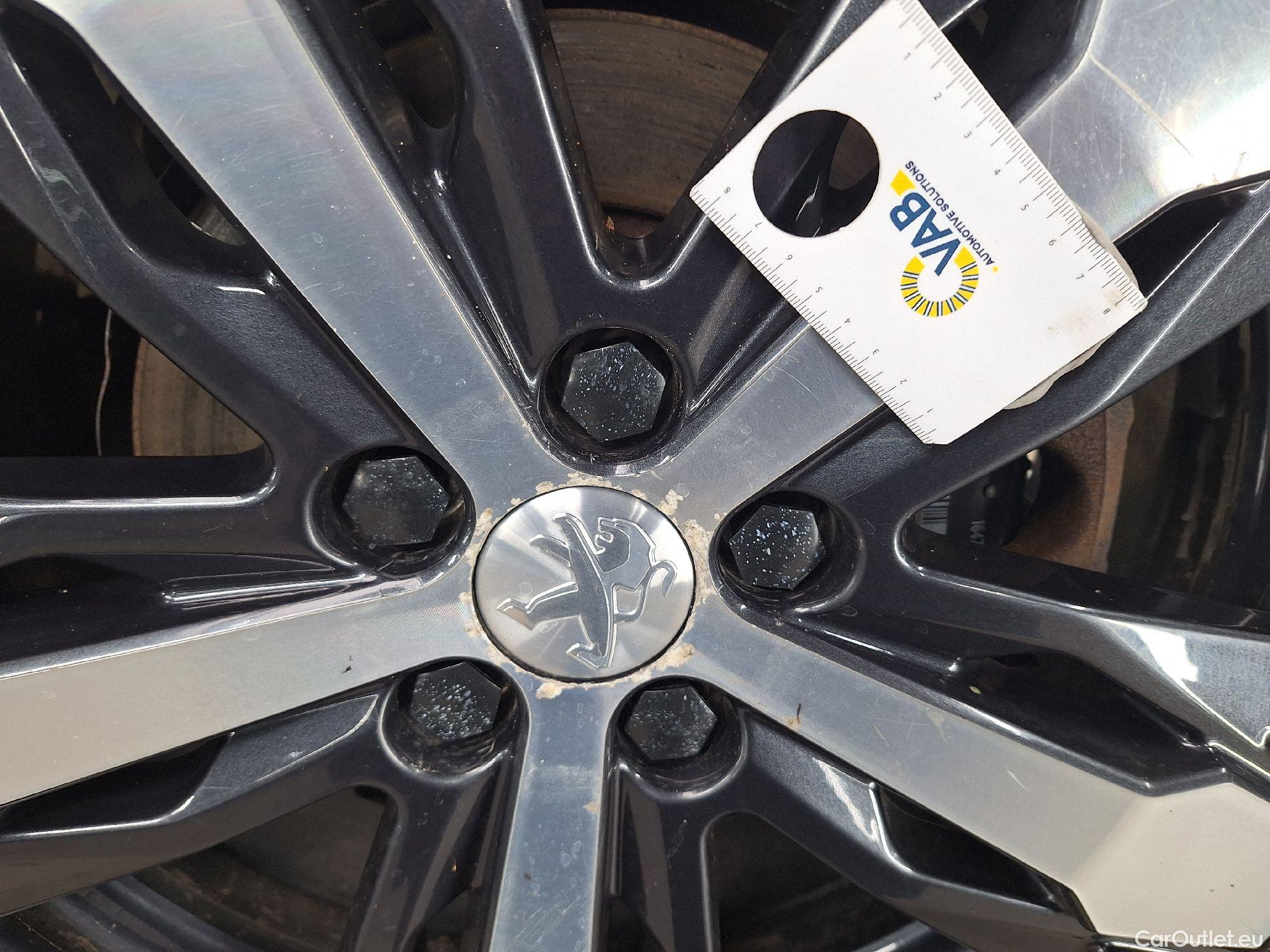  Peugeot  3008 Peugeot,  '16, Peugeot  1.5 BlueHDi 96kW S&S EAT8 Allure 5d #16