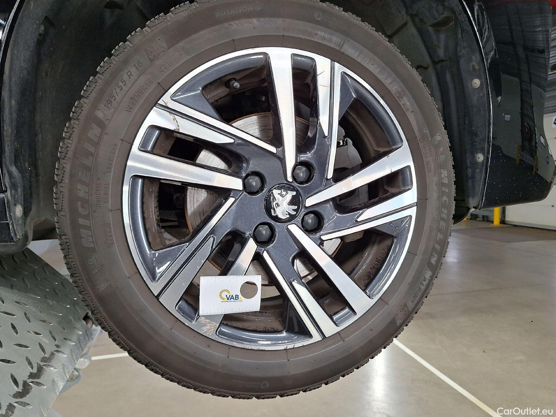  Peugeot  208 Peugeot,  '19, Peugeot  1.2 PureTech 100 EAT8 S&S Allure pack  #39