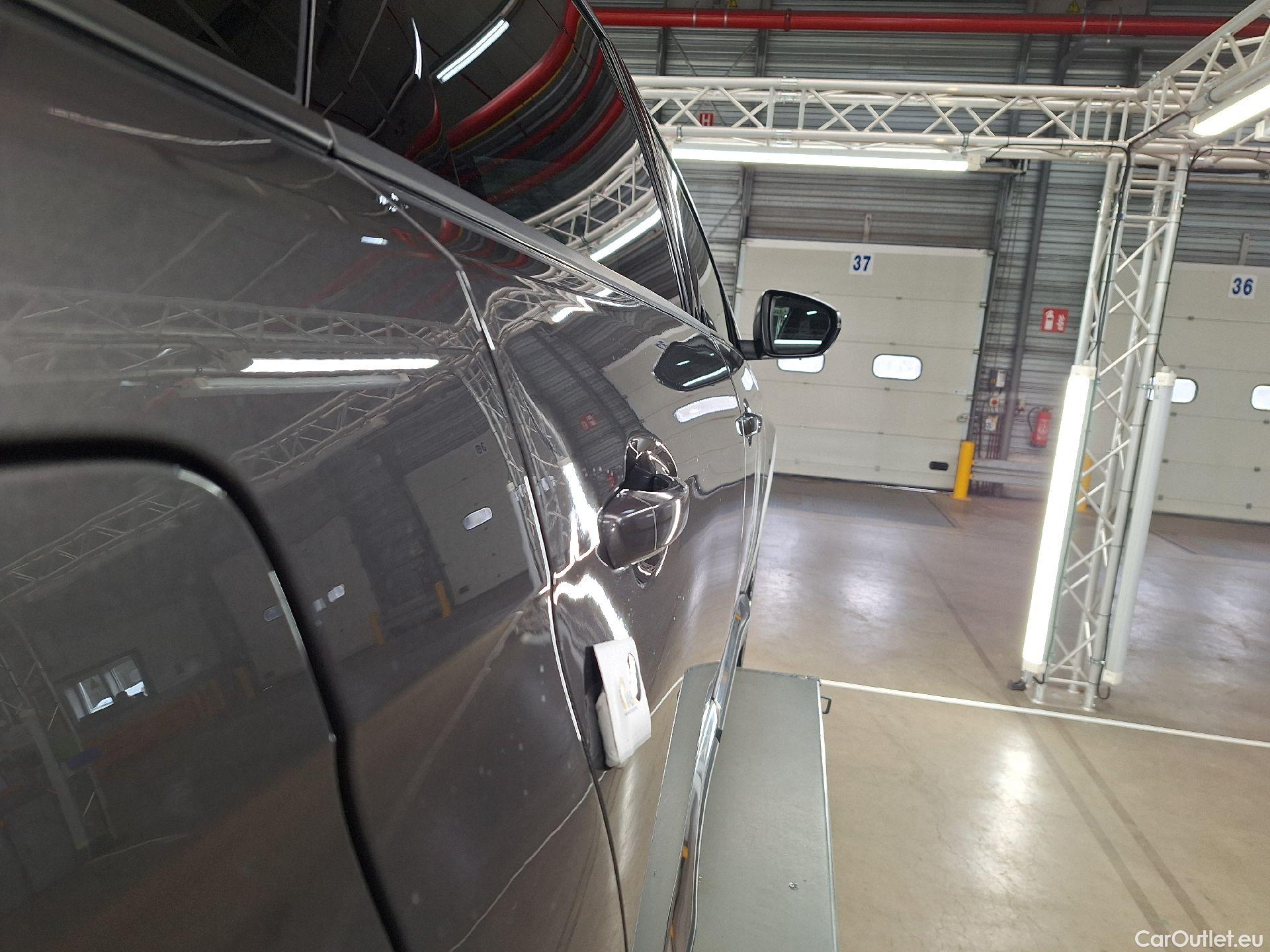  Peugeot  5008 Peugeot,  FL'20, Peugeot  1.5 BlueHDi 96kW S&S EAT8 Allure Pack #15