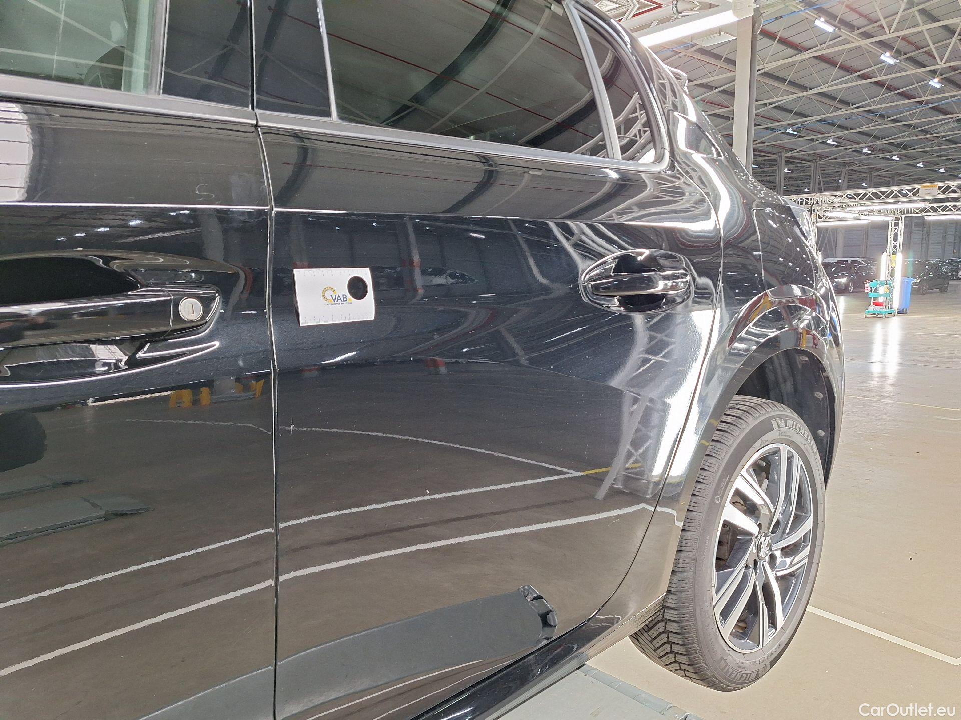  Peugeot  208 Peugeot,  '19, Peugeot  1.2 PureTech 100 EAT8 S&S Allure pack  #24