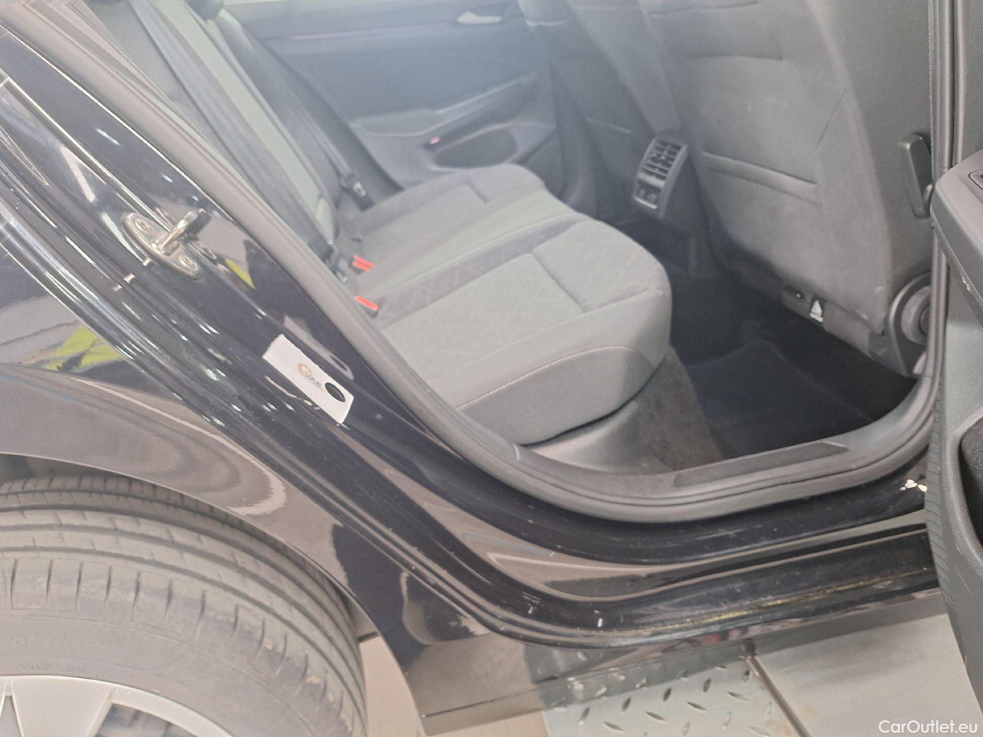  Volkswagen  Golf  VW, VIII '20, Volkswagen VIII 1.0 TSI 81kW Life 5d #71