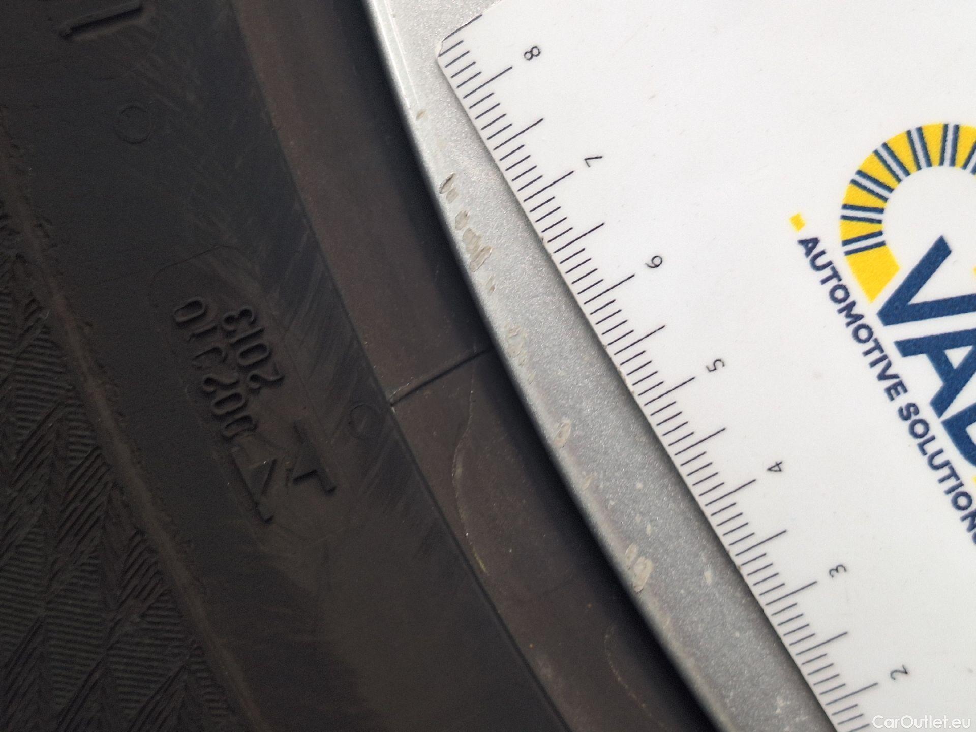  Volkswagen  Golf  VW, VIII '20, Volkswagen VIII 1.0 TSI 81kW Life 5d #32