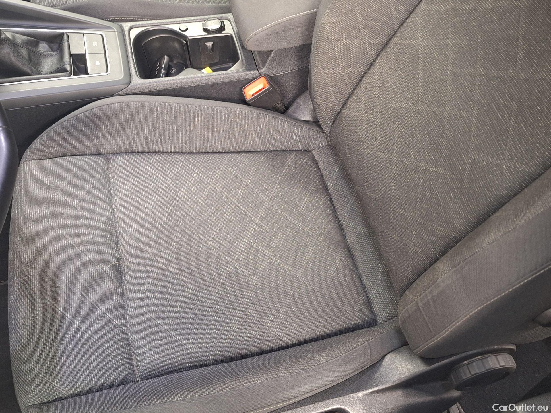  Volkswagen  Golf  VW, VIII '20, Volkswagen VIII 1.0 TSI 81kW Life 5d #13