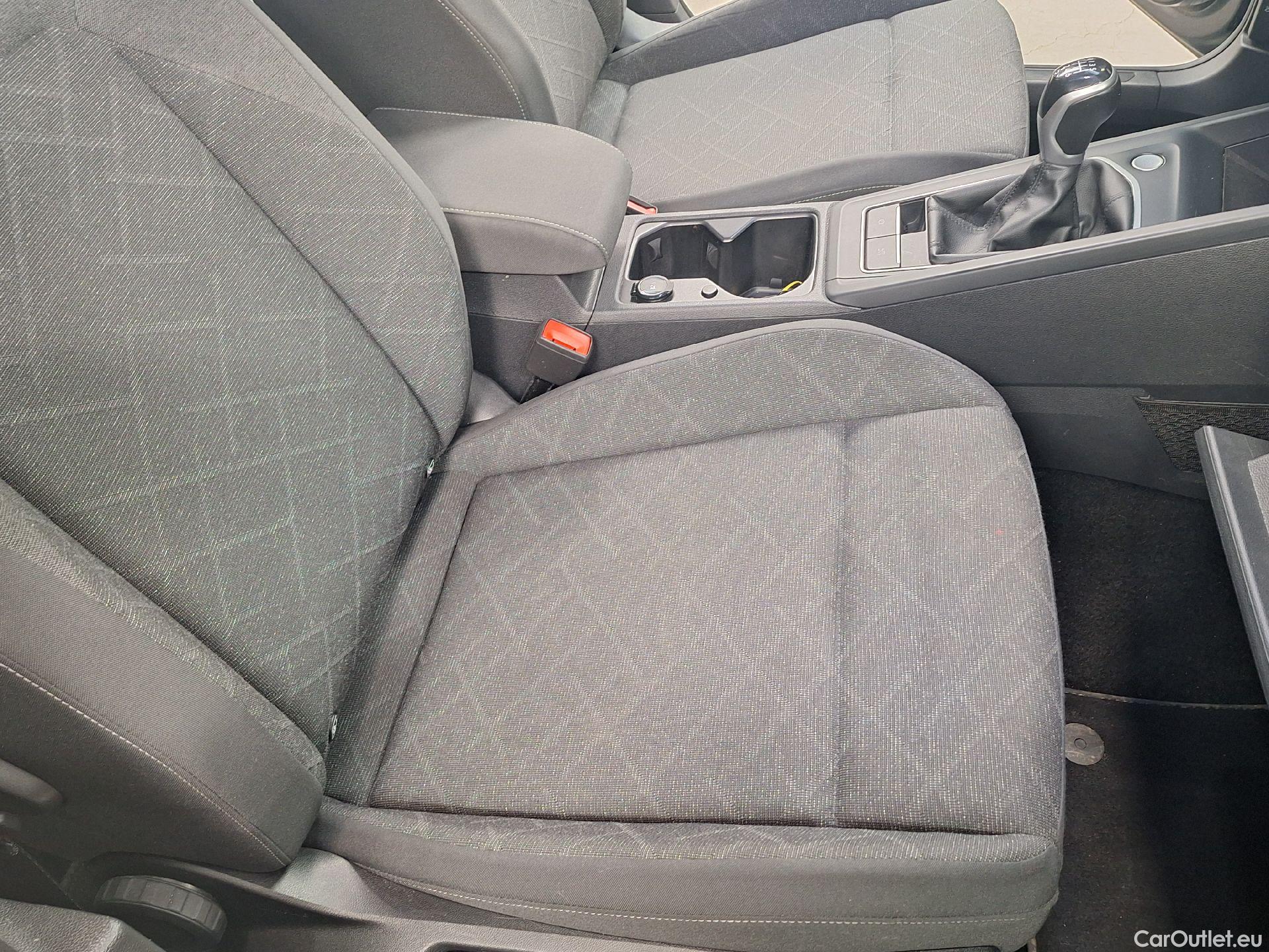  Volkswagen  Golf  VW, VIII '20, Volkswagen VIII 1.0 TSI 81kW Life 5d #16