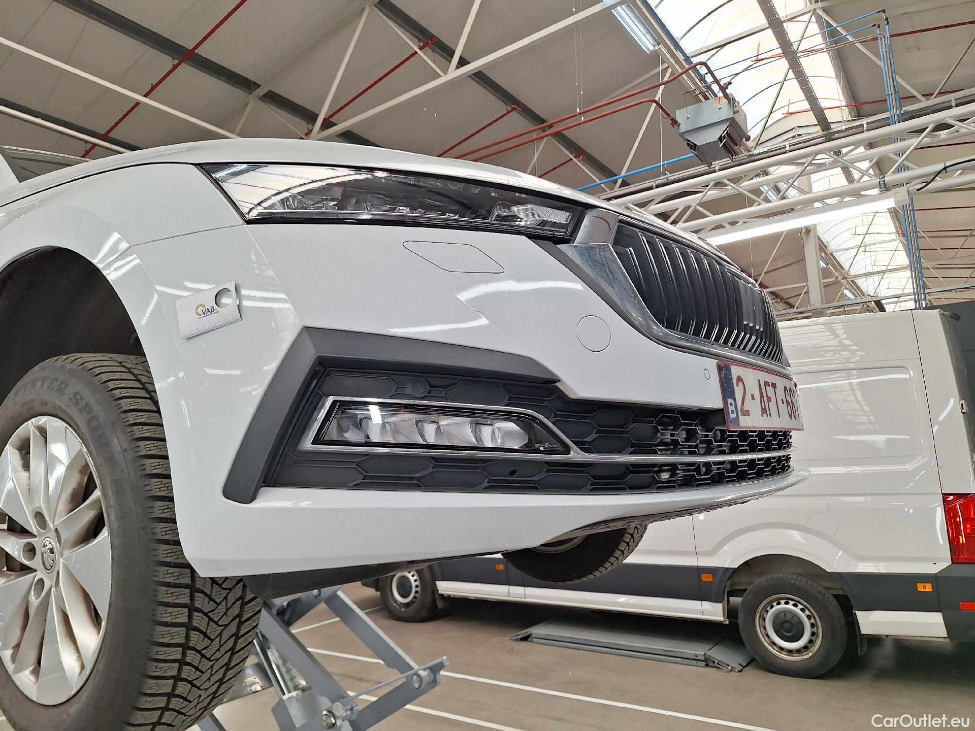  Skoda  Octavia Skoda,  Combi '20, Skoda  Combi 2.0 CRTDI 85kW Ambition 5d #45