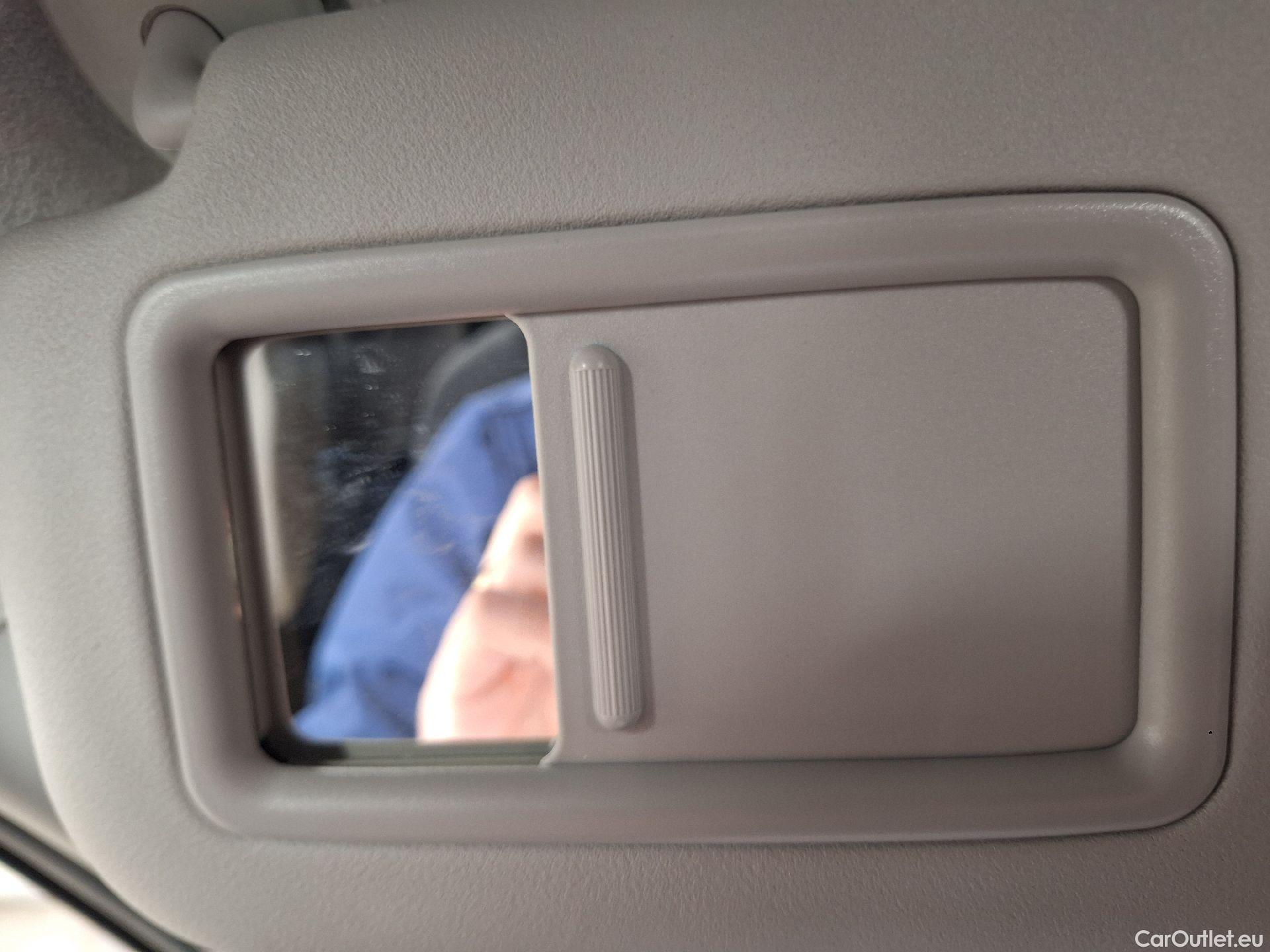  Toyota  Yaris Toyota,  '20, Toyota  1.5 VVT-i Hybrid Iconic e-CVT 5d #1