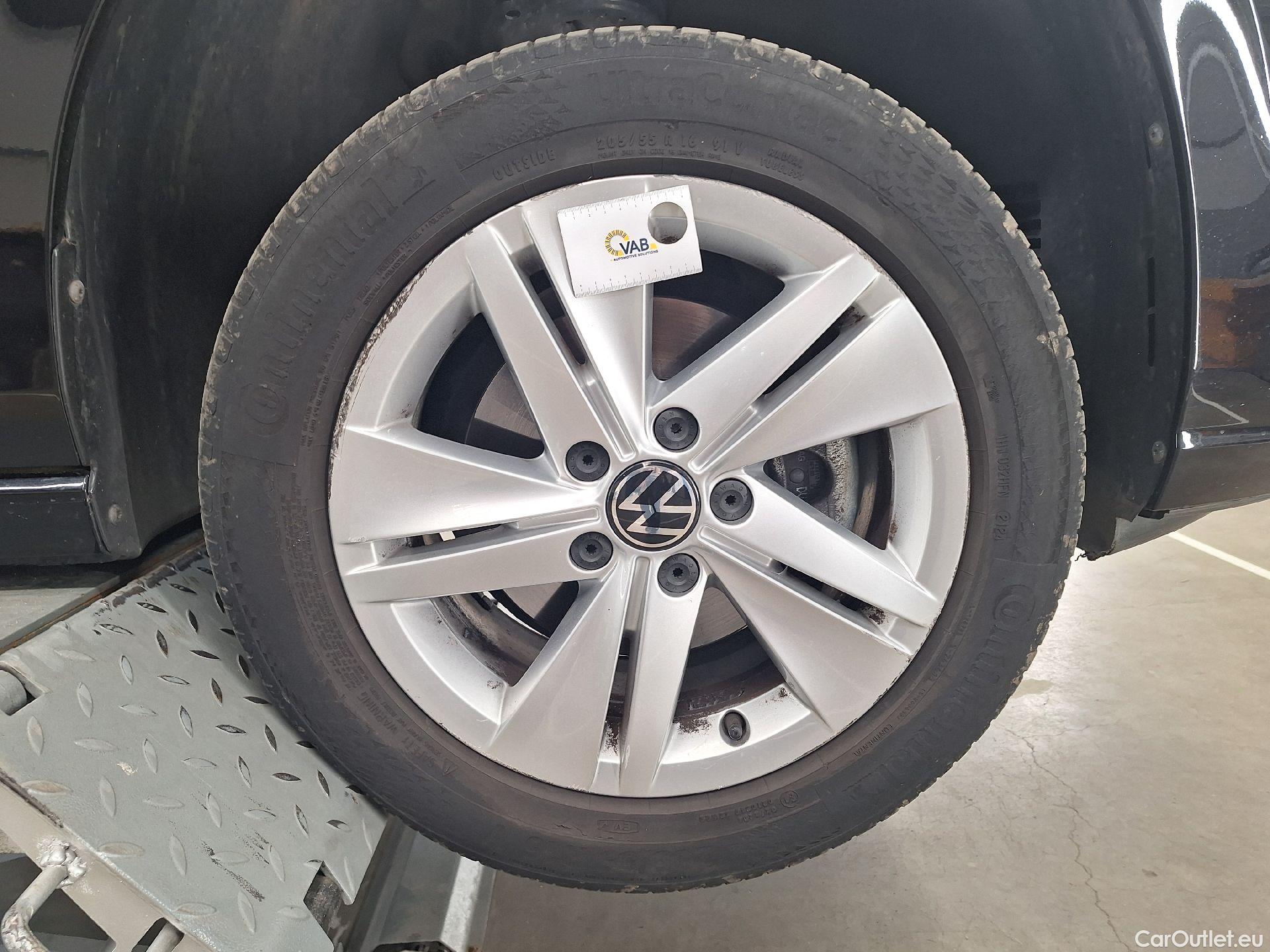  Volkswagen  Golf  VW, VIII '20, Volkswagen VIII 1.0 TSI 81kW Life 5d #79