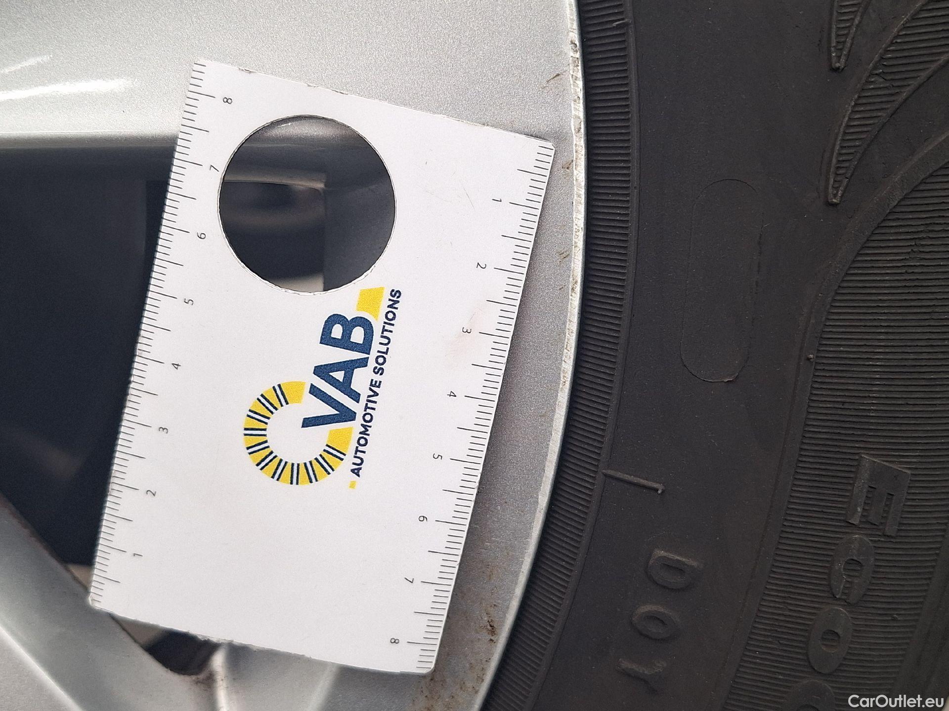  Volkswagen  Golf  VW, VIII '20, Volkswagen VIII 1.0 TSI 81kW Life 5d #48