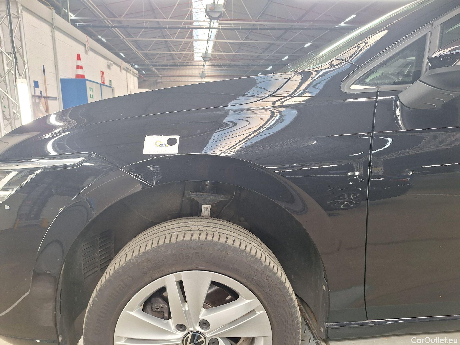  Volkswagen  Golf  VW, VIII '20, Volkswagen VIII 1.0 TSI 81kW Life 5d #33