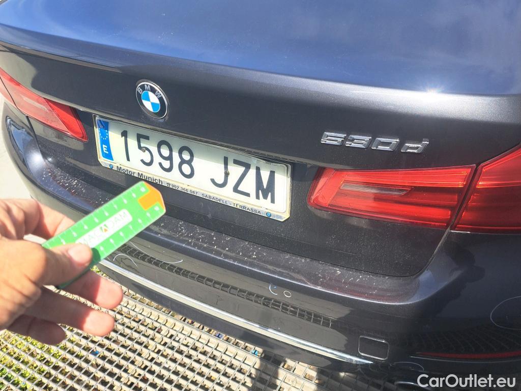  Bmw  Serie 5 BMW  4p 7G sedán 530dA #42