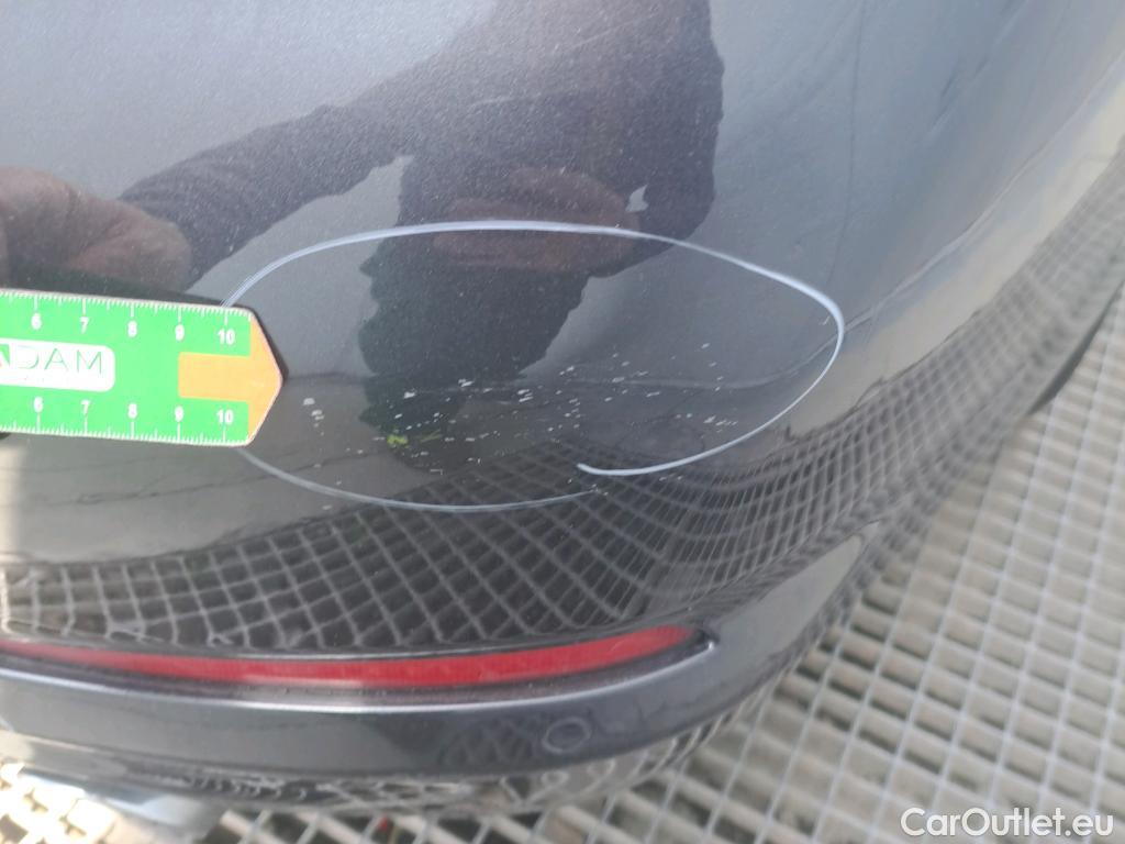  Bmw  Serie 5 BMW  4p 7G sedán 530dA #28