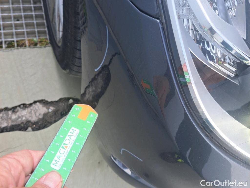  Bmw  Serie 5 BMW  4p 7G sedán 530dA #26