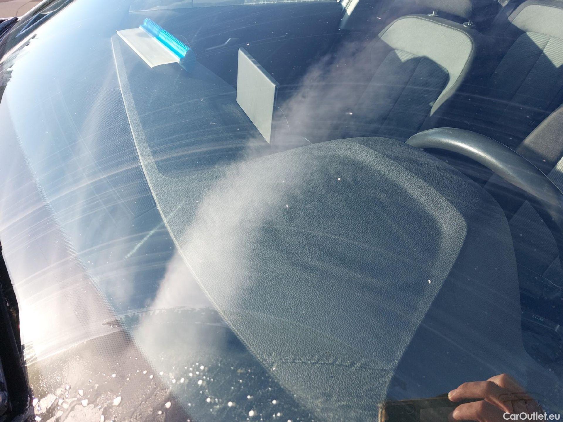  Audi  Q2 AUDI  / 2016 / 5P / todoterreno Design 35 TFSI 110kW (150CV) S tronic #2