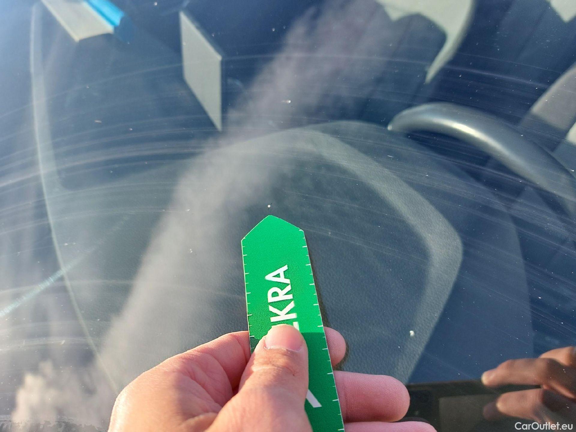  Audi  Q2 AUDI  / 2016 / 5P / todoterreno Design 35 TFSI 110kW (150CV) S tronic #3