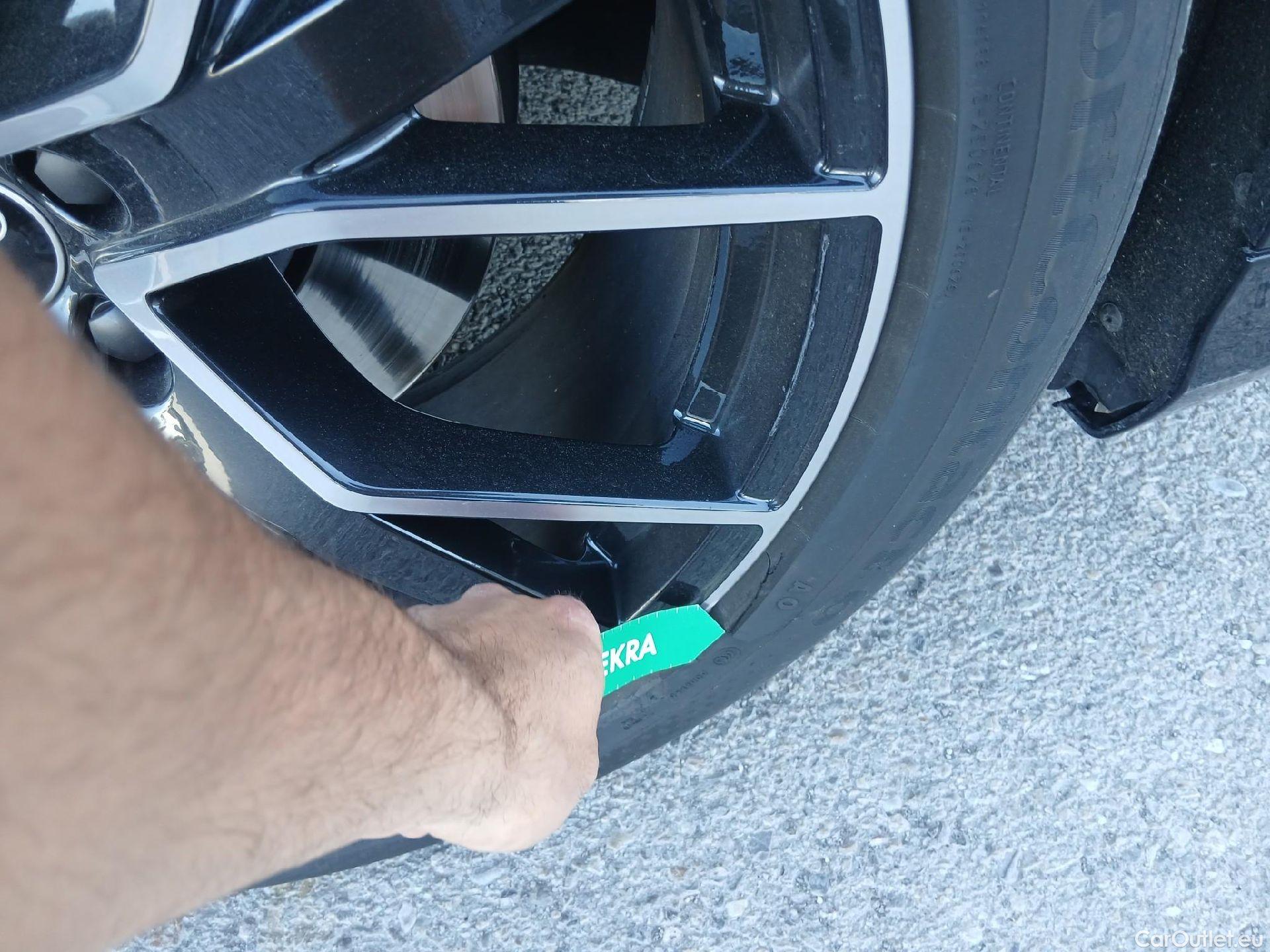  Audi  Q8 AUDI  / 2018 / 5P / todoterreno Black line plus 50 TDI 210kW quattro tip #12