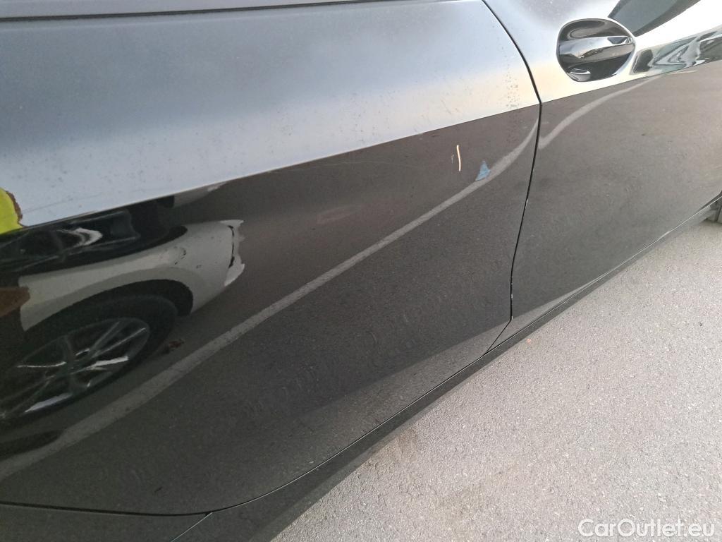  Bmw  Serie 1 BMW  / 2019 / 5P / berlina con portón 116d Corporate Auto. #19