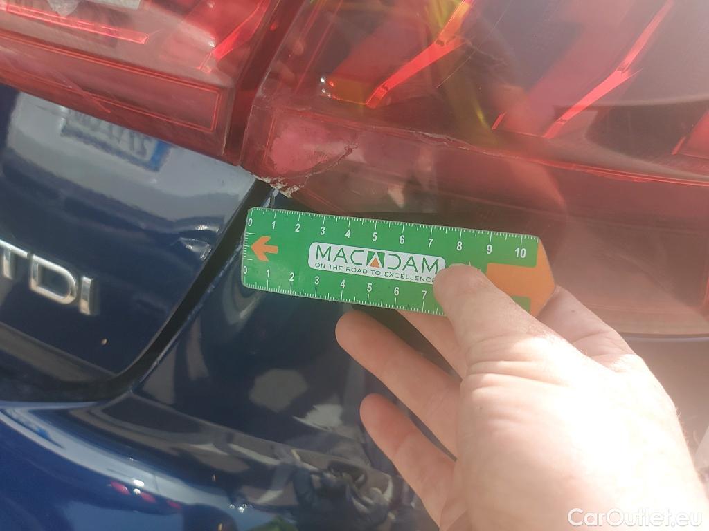  Audi  A3 AUDI  / 2020 / 5P / berlina con portón Sportback S line 30 TDI 85kW (116CV) #4