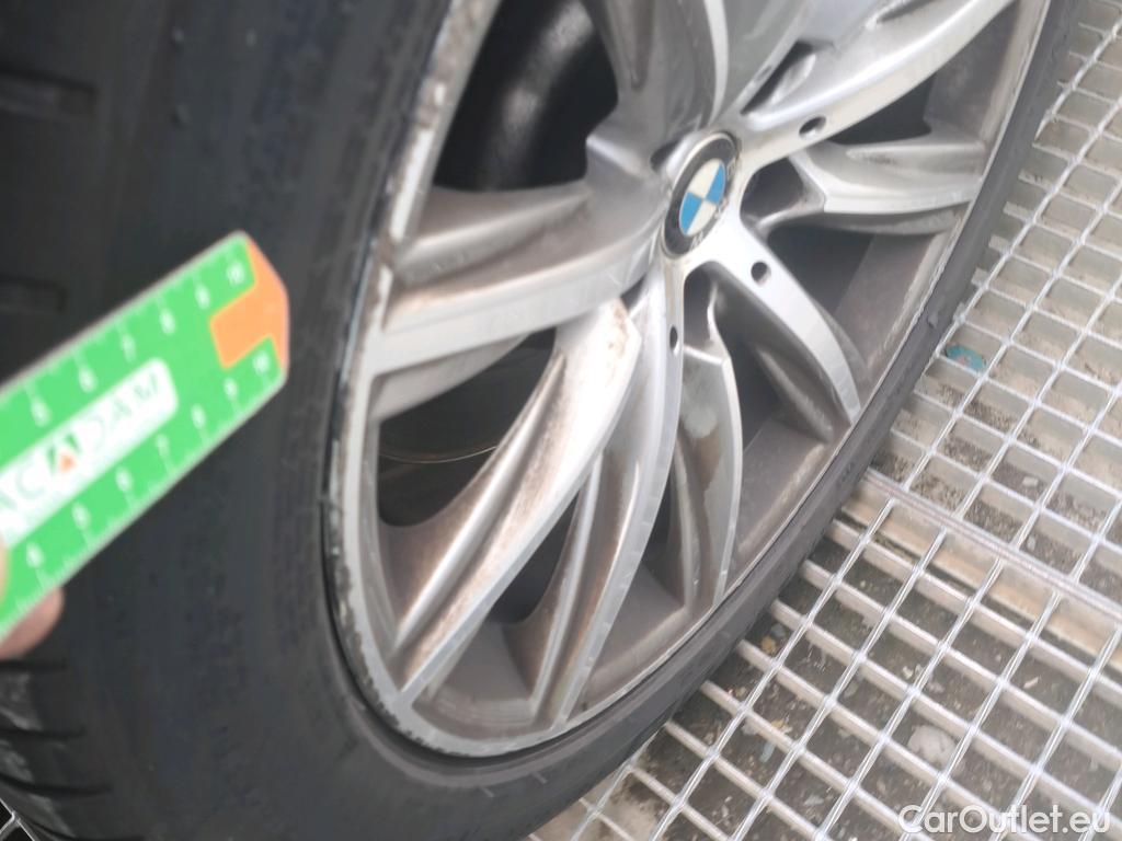  Bmw  Serie 5 BMW  4p 7G sedán 530dA #9