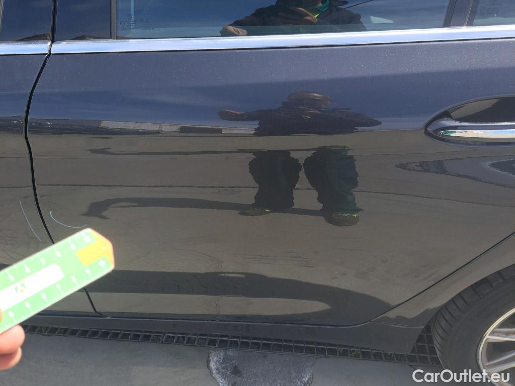  Bmw  Serie 5 BMW  4p 7G sedán 530dA #37