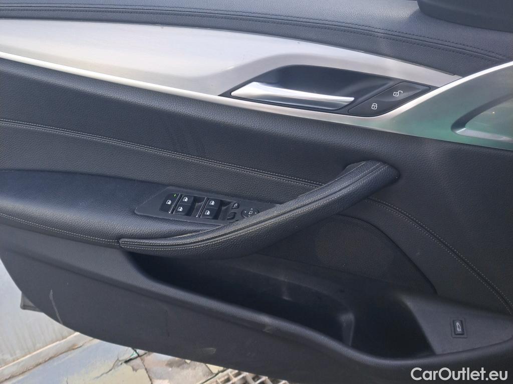  Bmw  Serie 5 BMW  4p 7G sedán 530dA #6