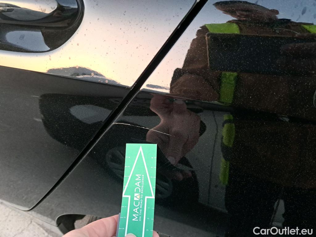  Bmw  Serie 1 BMW  / 2019 / 5P / berlina con portón 116d Corporate Auto. #22