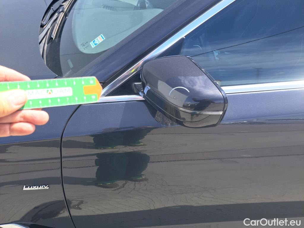  Bmw  Serie 5 BMW  4p 7G sedán 530dA #46