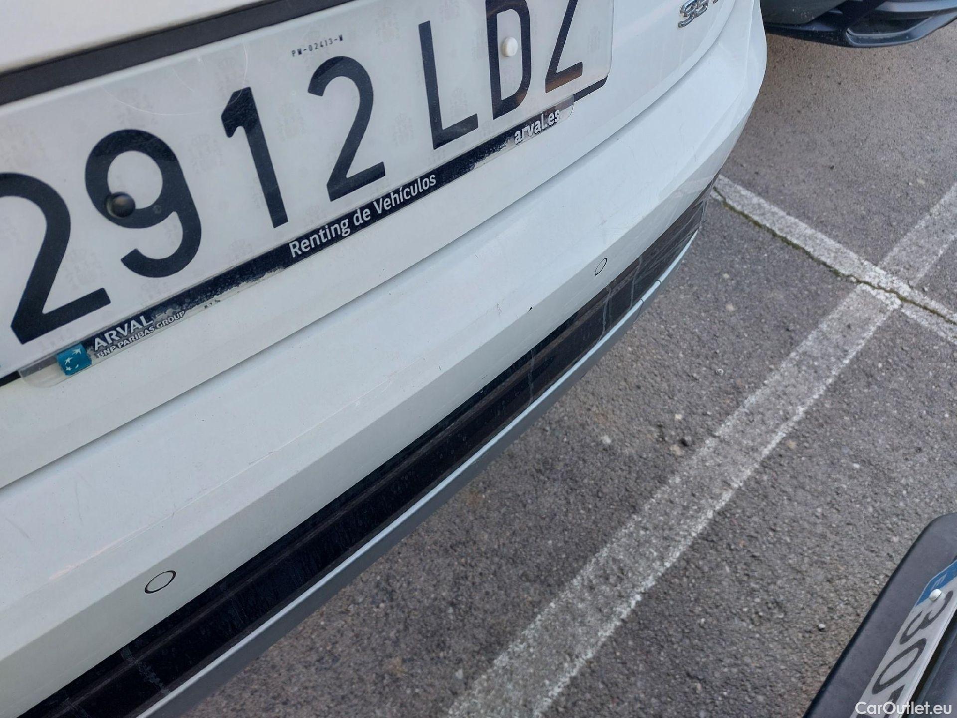  Audi  Q2 AUDI  / 2016 / 5P / todoterreno Design 35 TFSI 110kW (150CV) S tronic #11