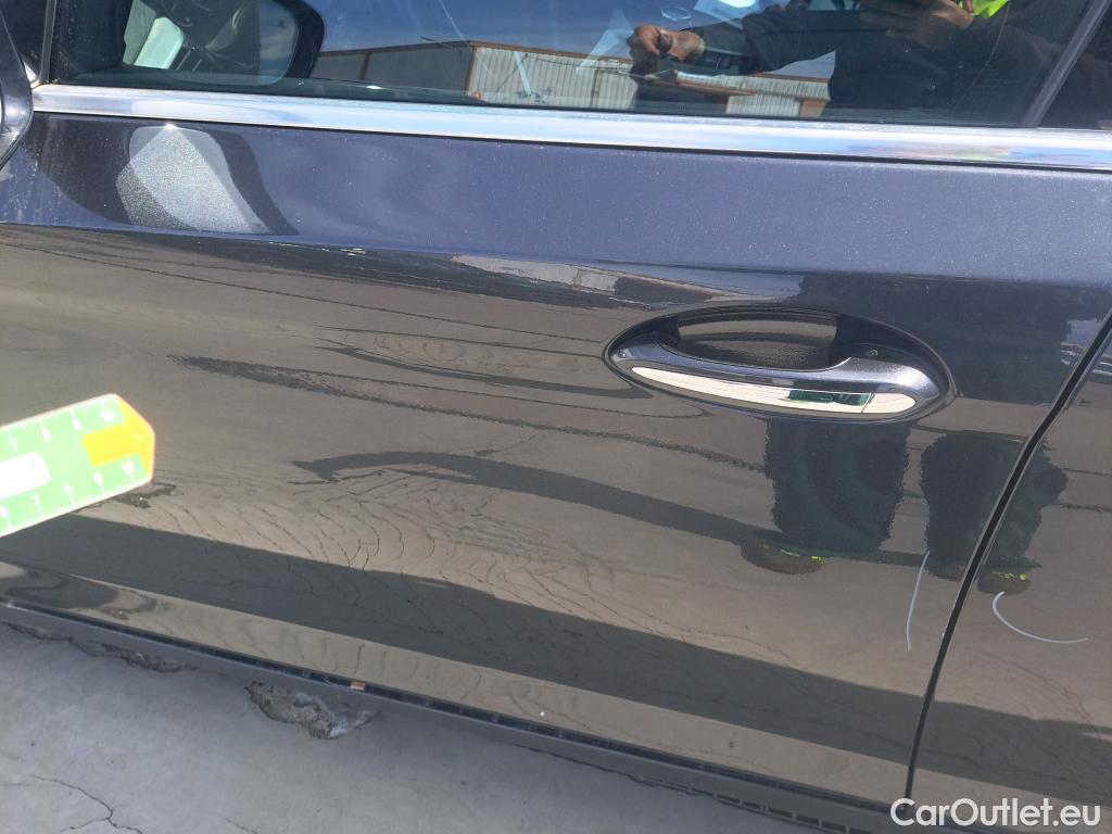  Bmw  Serie 5 BMW  4p 7G sedán 530dA #16