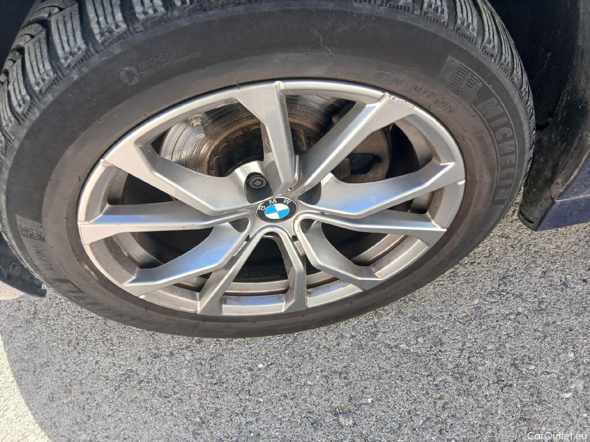  Bmw  Serie 3 BMW  / 2018 / 4P / sedán 320d xDrive Auto. #8