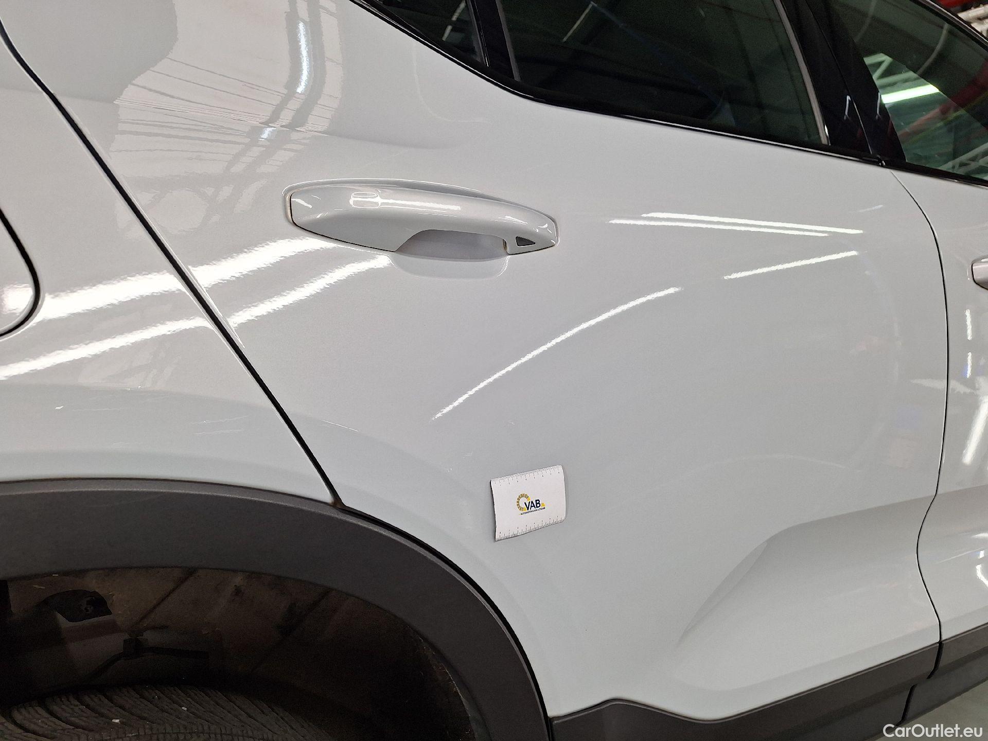  Volvo  XC 40 Volvo, XC40 '17, Volvo XC40 T2 R-Design 5d #16