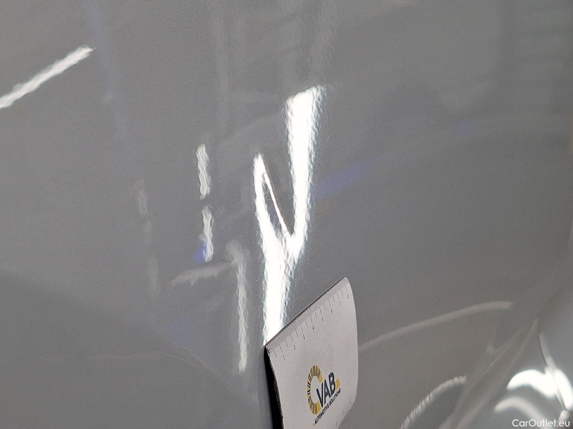  Volvo  XC 40 Volvo, XC40 '17, Volvo XC40 T2 R-Design 5d #17