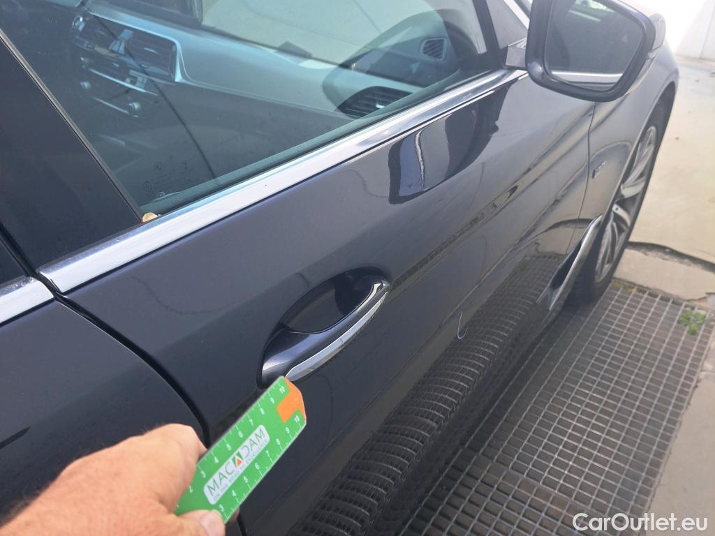  Bmw  Serie 5 BMW  4p 7G sedán 530dA #18