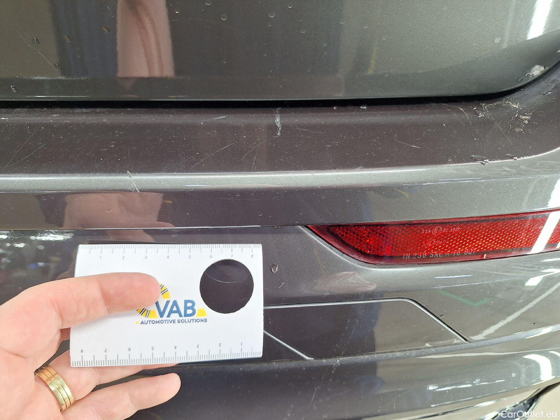  Volvo  XC60 Volvo,  FL'21, Volvo  B4 D Geartronic R-Design 5d #39