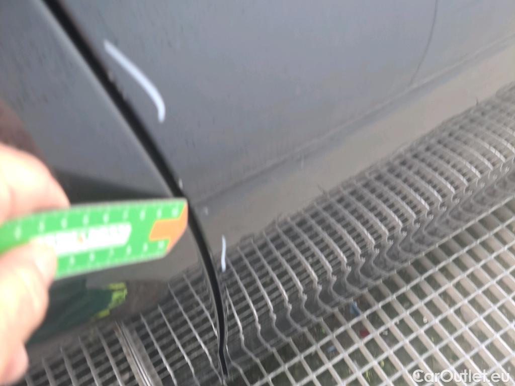  Bmw  Serie 5 BMW  4p 7G sedán 530dA #19