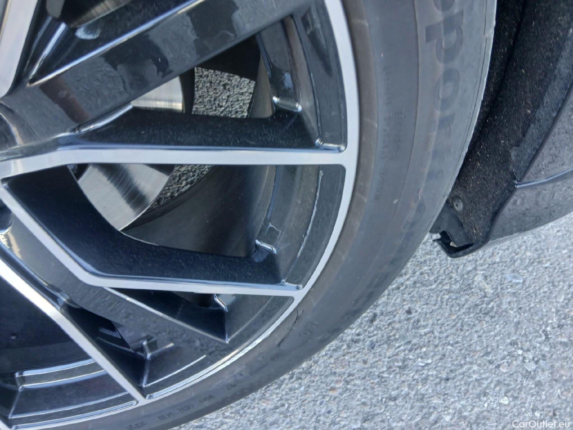  Audi  Q8 AUDI  / 2018 / 5P / todoterreno Black line plus 50 TDI 210kW quattro tip #11